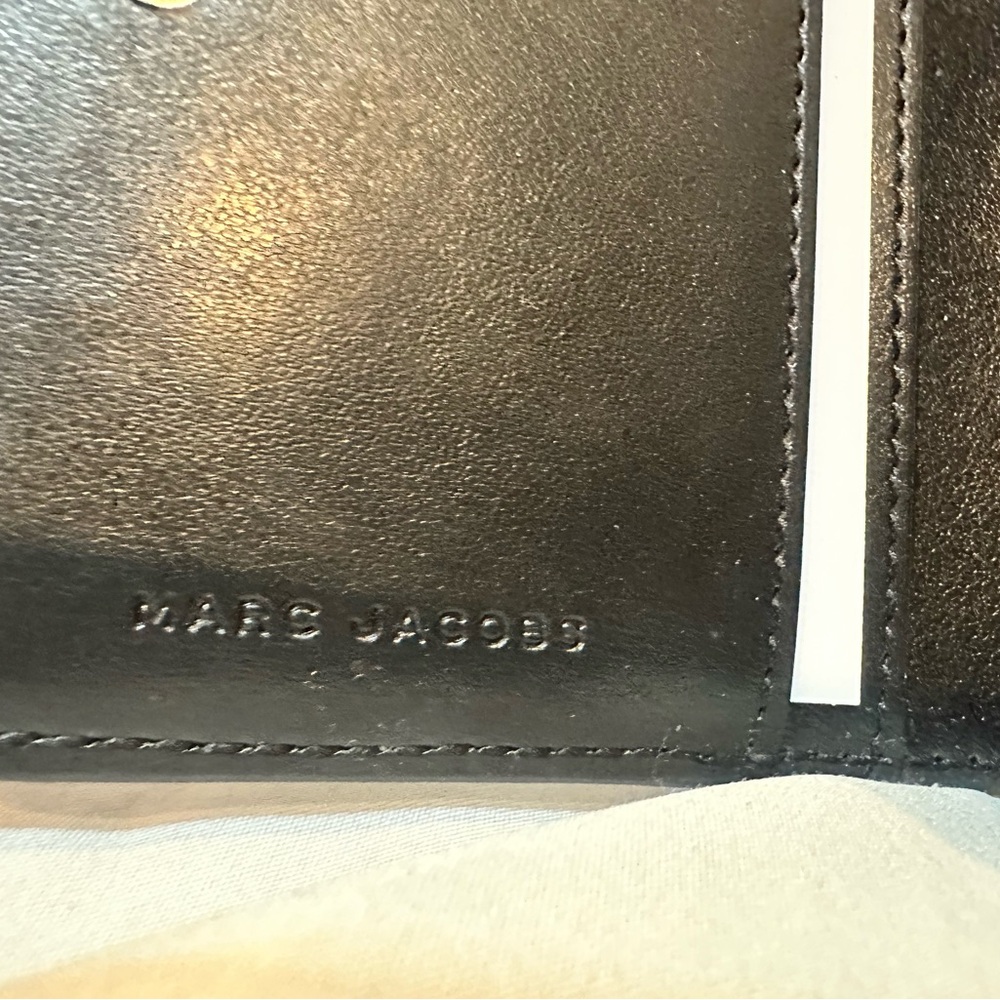 Marc Jacobs Mini Black Compact Coin Pouch Card Wallet - Picture 4 of 9